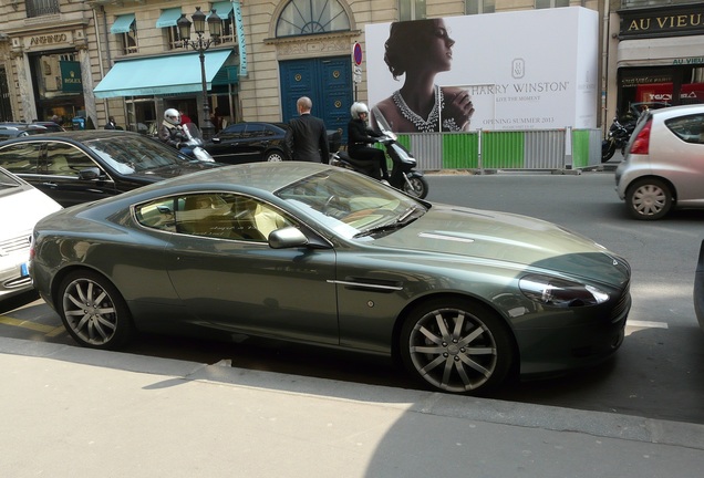 Aston Martin DB9