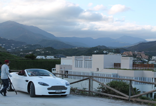 Aston Martin V8 Vantage Roadster