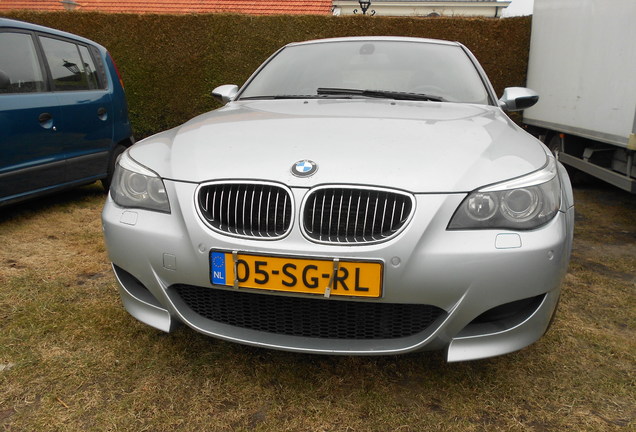 BMW M5 E60 2005