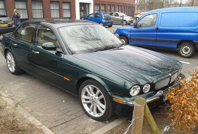 Jaguar XJR