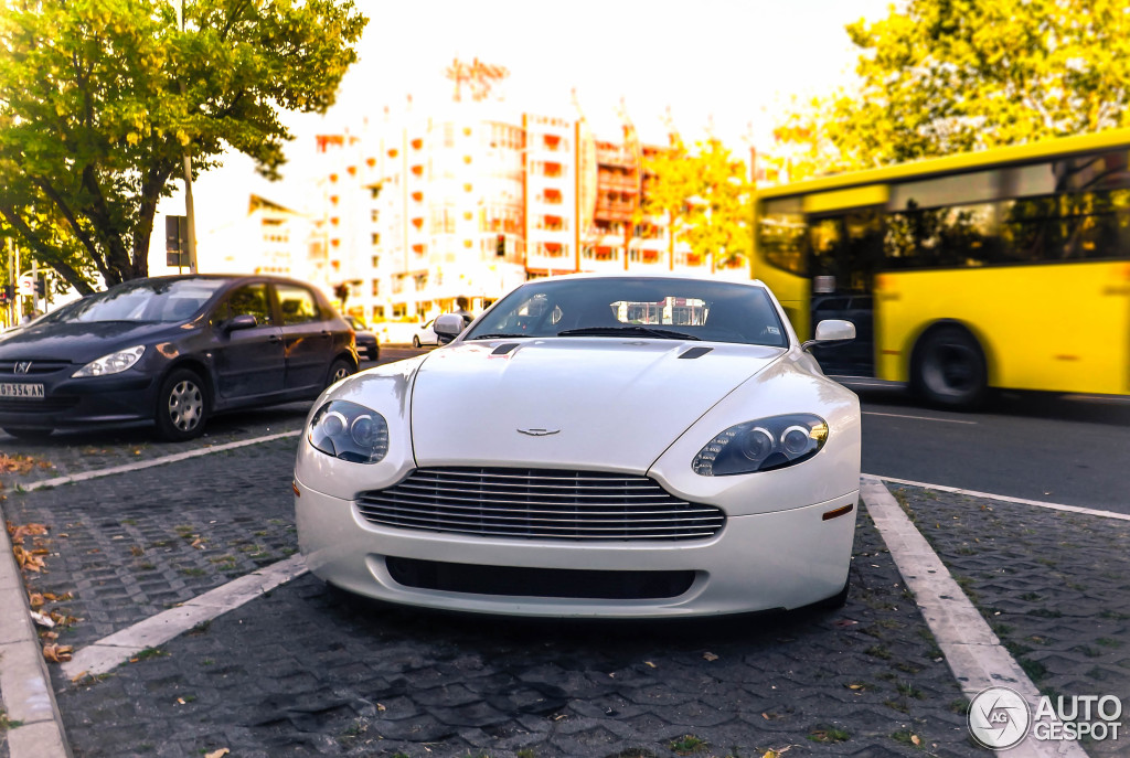 Aston Martin V8 Vantage