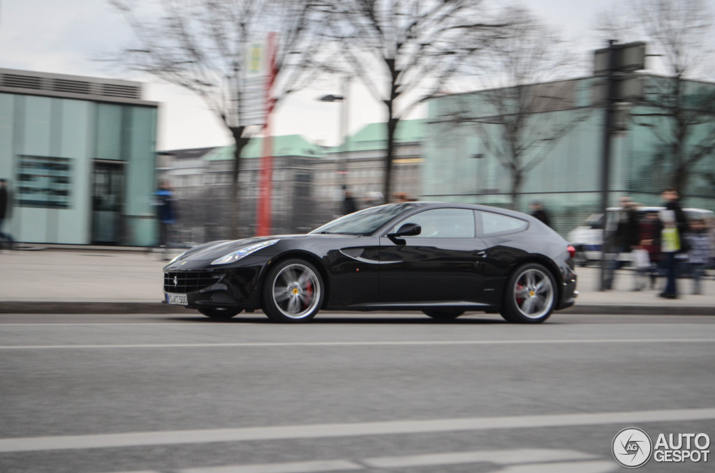 Ferrari FF