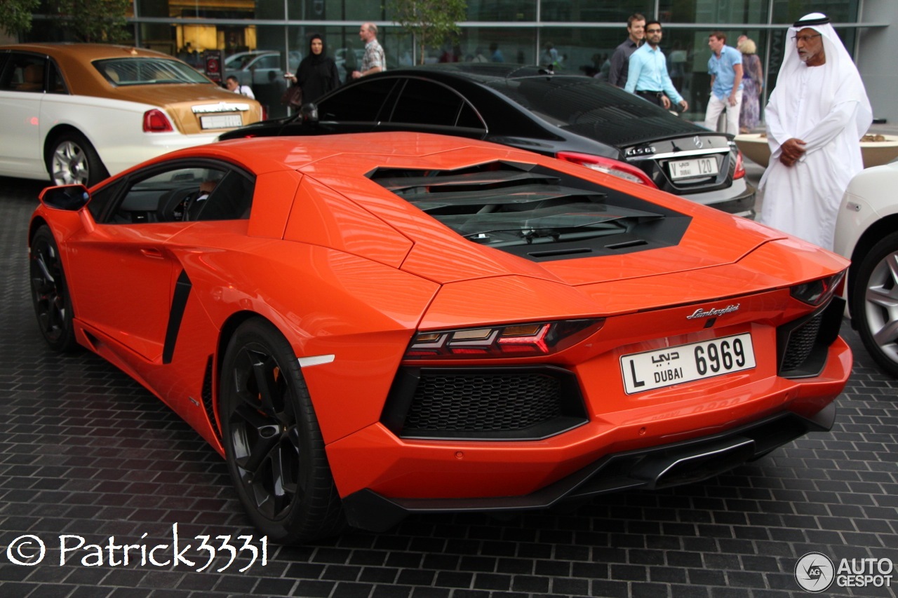 Lamborghini Aventador LP700-4