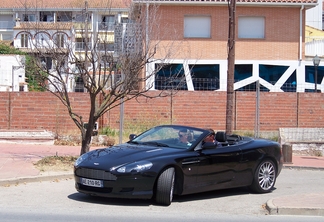 Aston Martin DB9 Volante