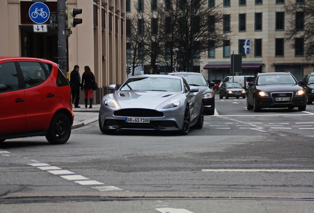 Aston Martin Vanquish 2013