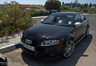 Audi RS4 Sedan