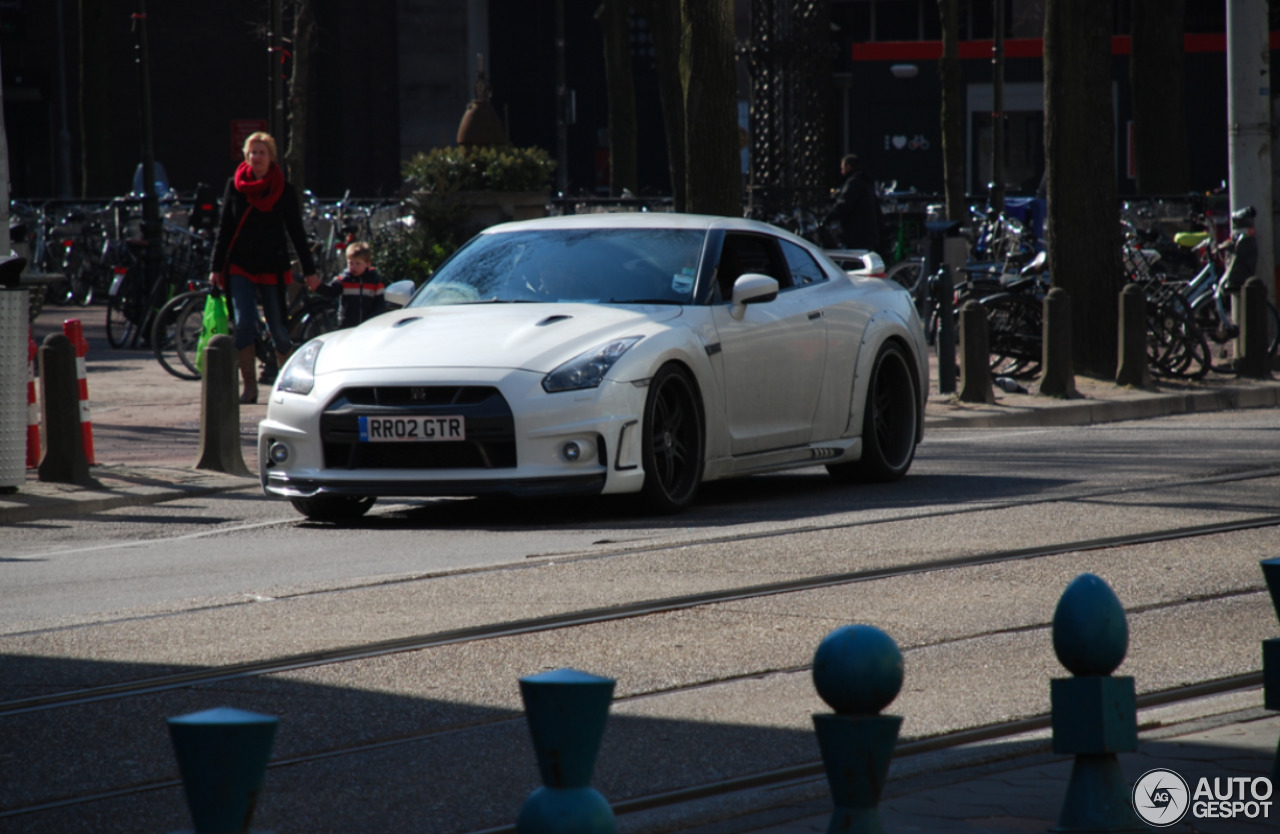 Nissan GT-R WALD Sports Line Black Bison Edition