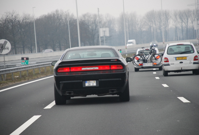 Dodge Challenger SRT-8 392