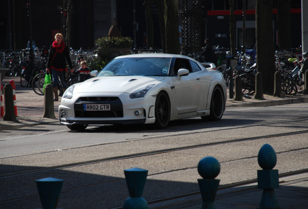 Nissan GT-R WALD Sports Line Black Bison Edition