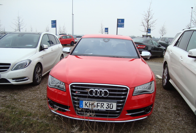 Audi S8 D4