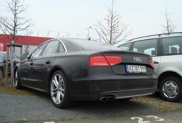 Audi S8 D4