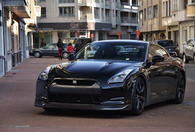 Nissan GT-R