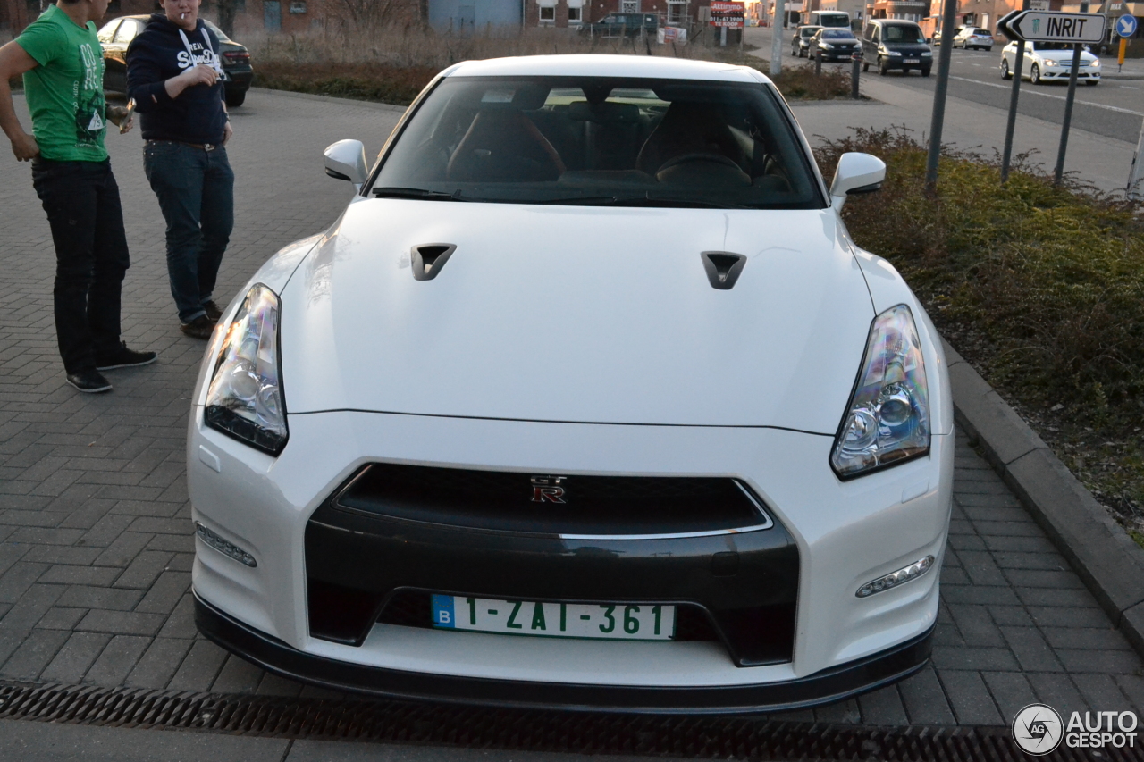 Nissan GT-R 2012