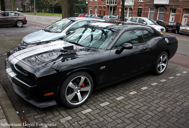 Dodge Challenger SRT-8 392