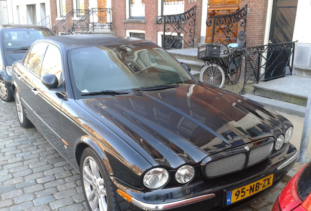 Jaguar XJR