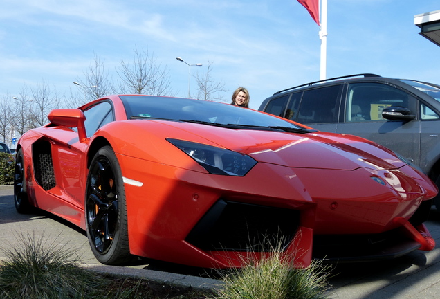 Lamborghini Aventador LP700-4