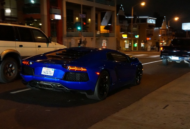 Lamborghini Aventador LP700-4