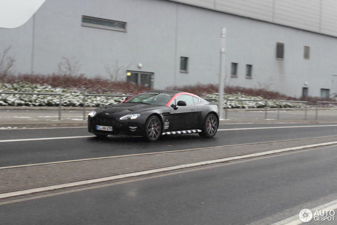 Aston Martin V8 Vantage S