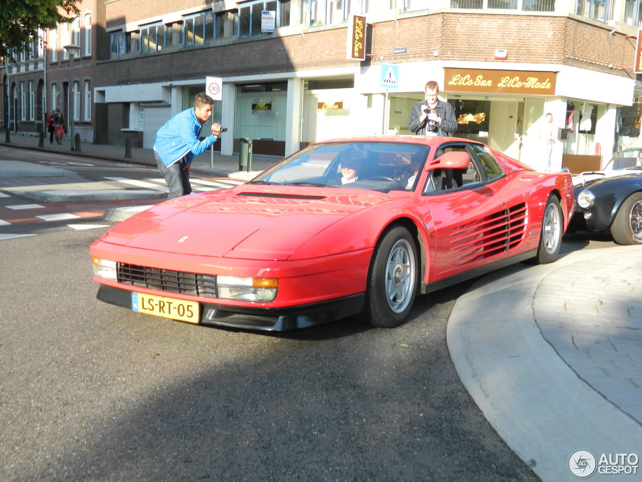 Ferrari Testarossa Monospecchio