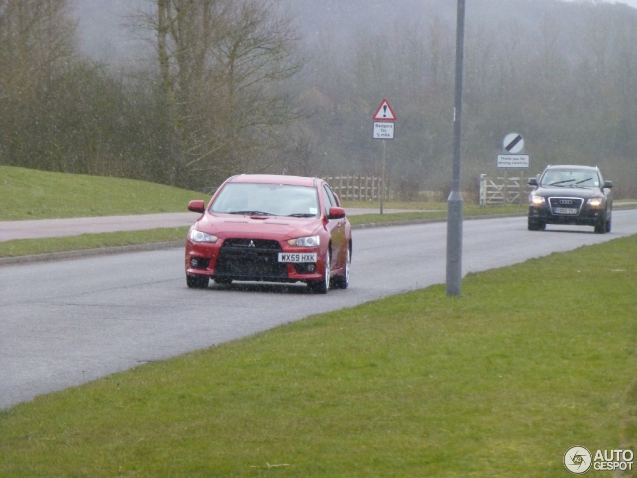 Mitsubishi Lancer Evolution X GSR FQ-300