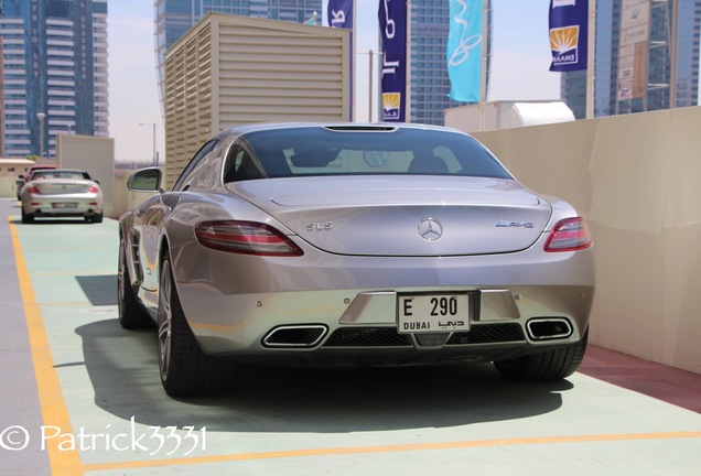 Mercedes-Benz SLS AMG