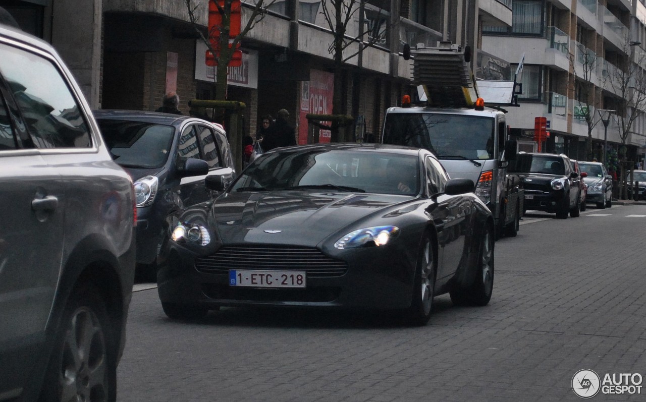 Aston Martin V8 Vantage