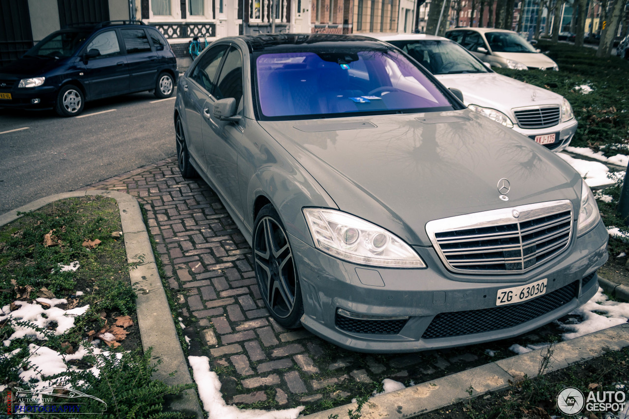 Mercedes-Benz S 65 AMG V221 2010