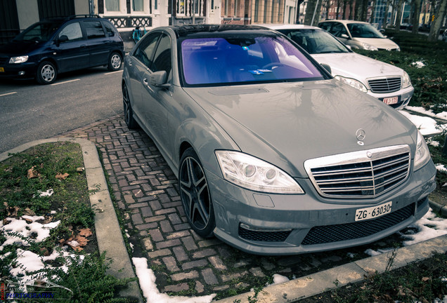 Mercedes-Benz S 65 AMG V221 2010