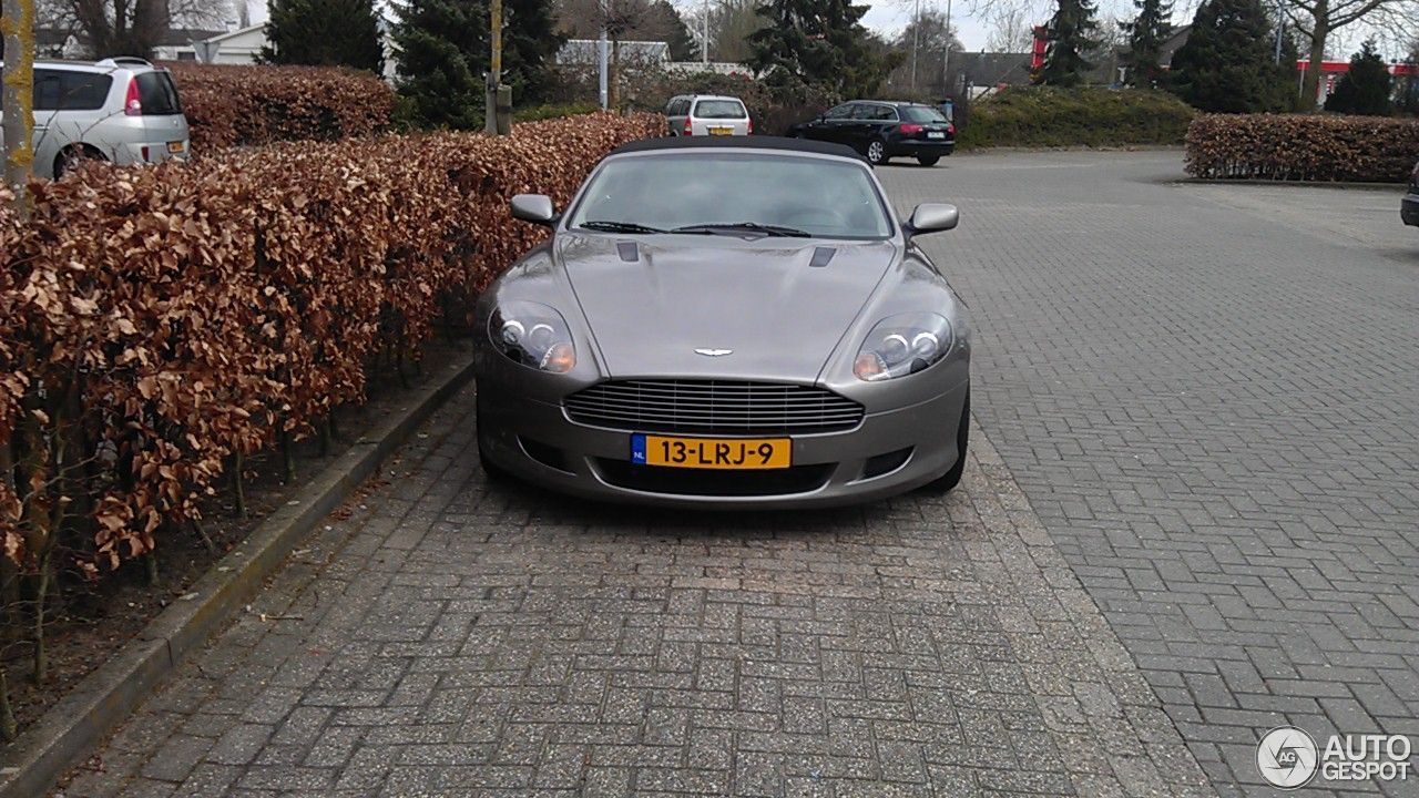 Aston Martin DB9 Volante