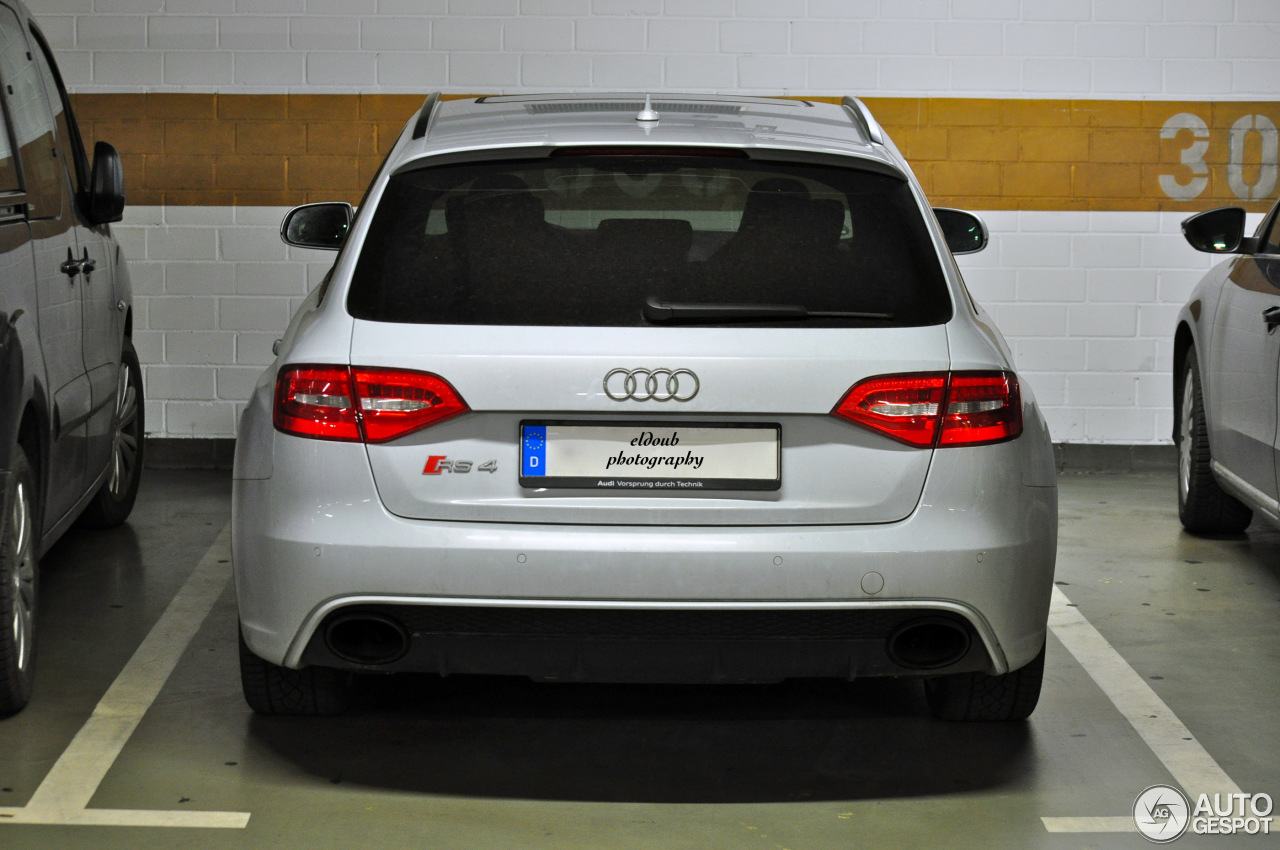 Audi RS4 Avant B8