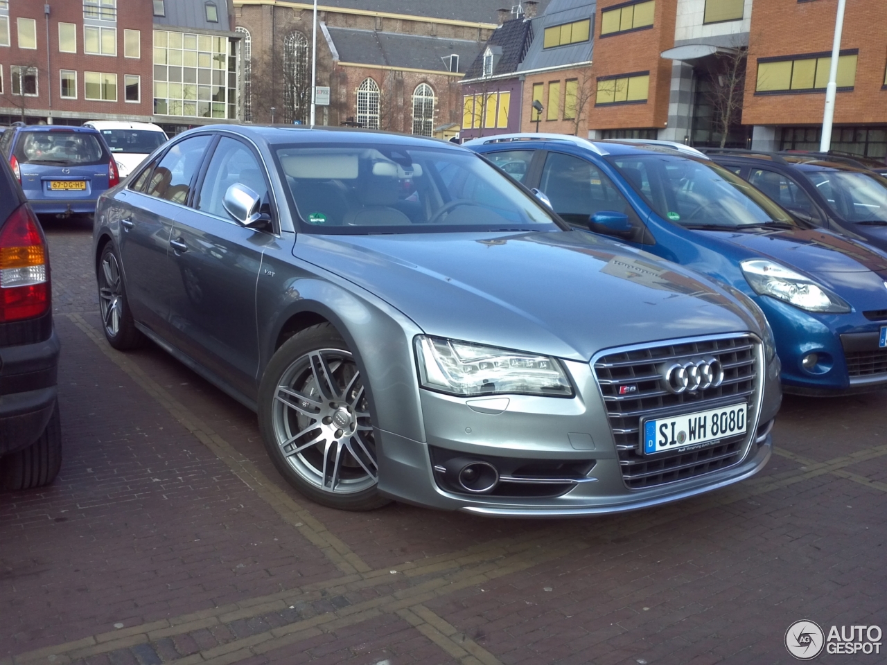 Audi S8 D4