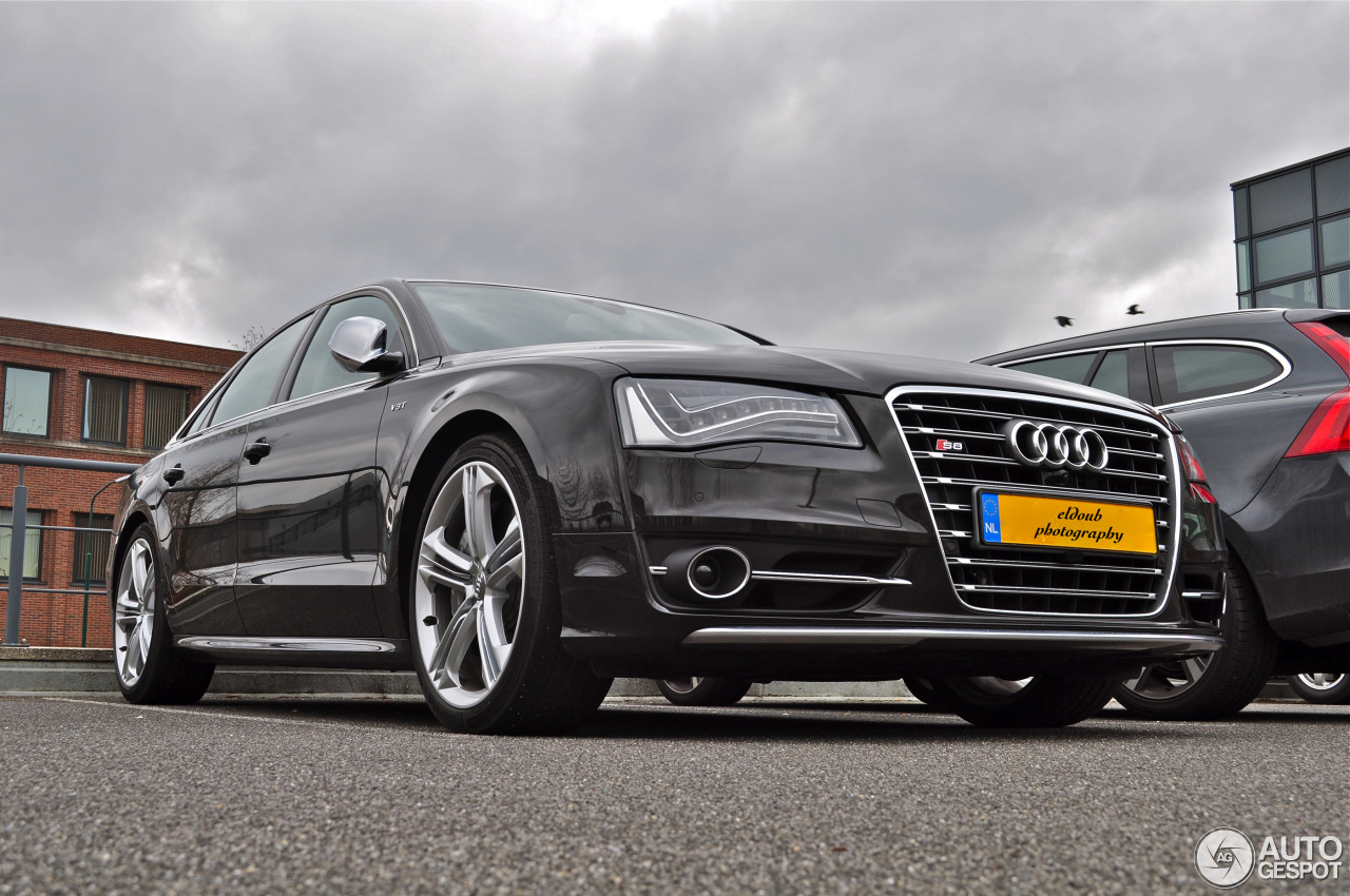 Audi S8 D4