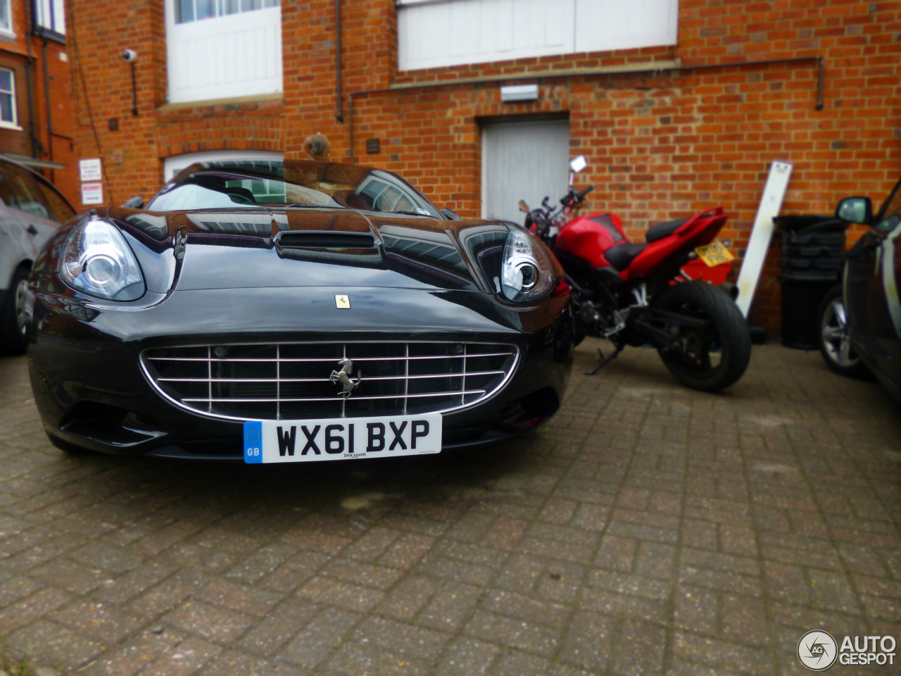 Ferrari California