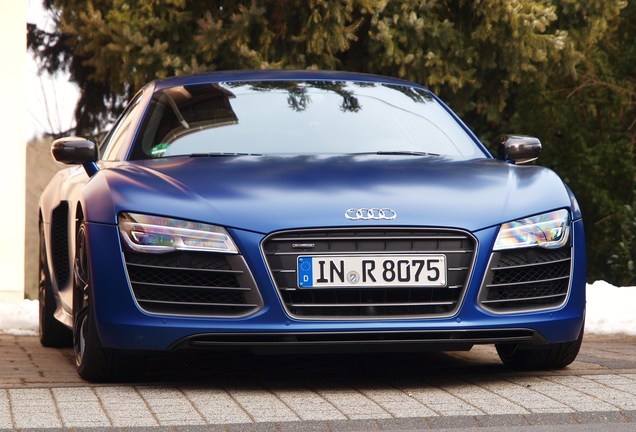 Audi R8 V10 Plus 2013