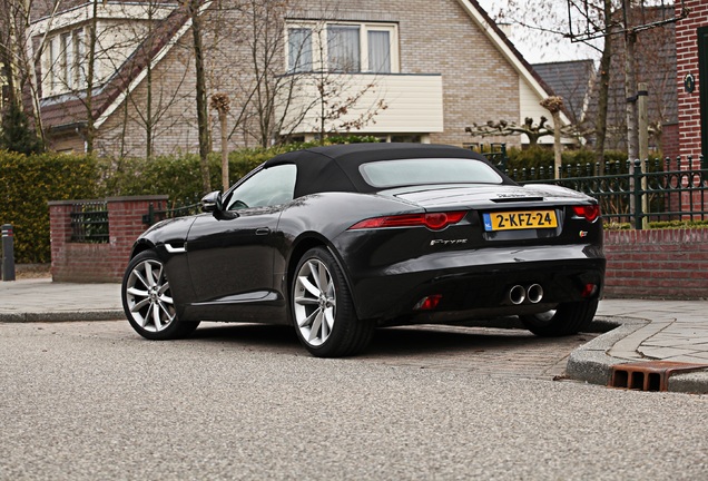 Jaguar F-TYPE S Convertible