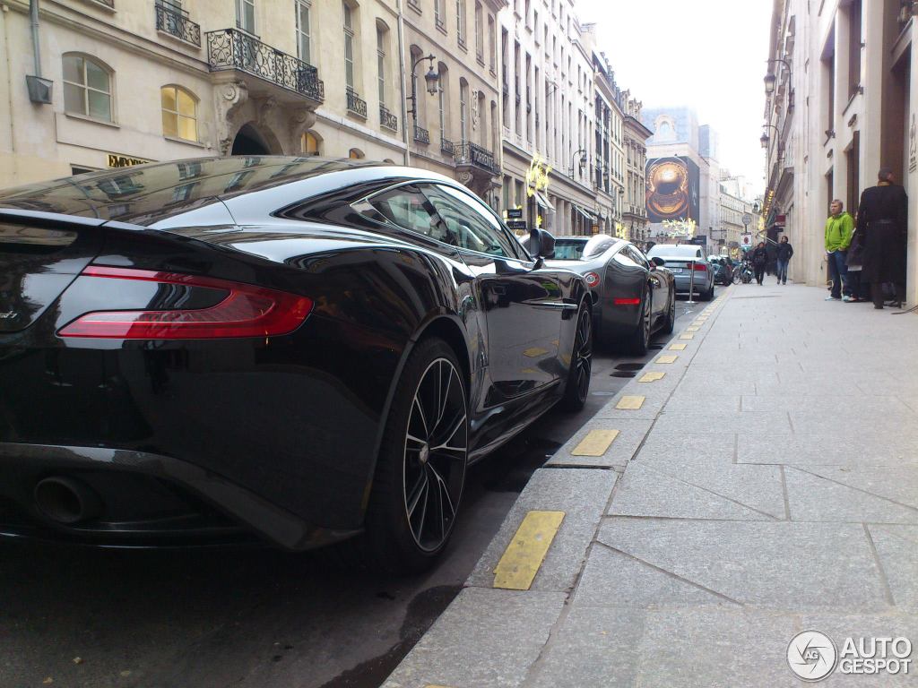 Aston Martin Vanquish 2013