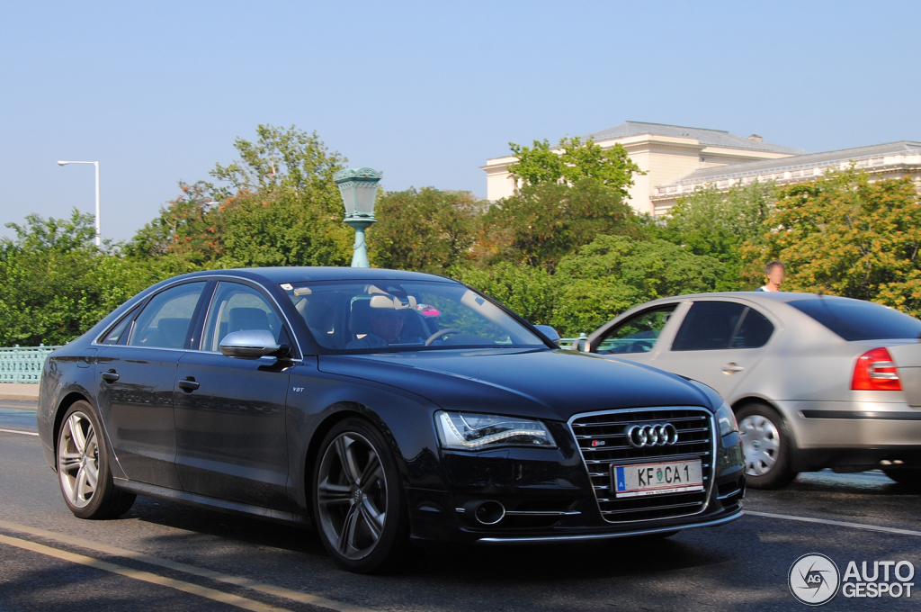 Audi S8 D4