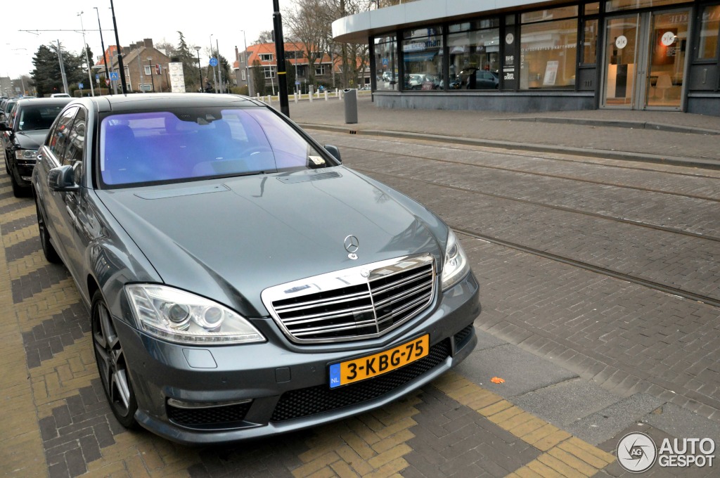 Mercedes-Benz S 65 AMG V221 2010