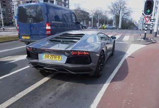 Lamborghini Aventador LP700-4