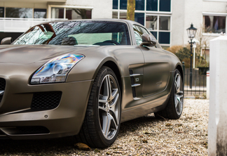 Mercedes-Benz SLS AMG