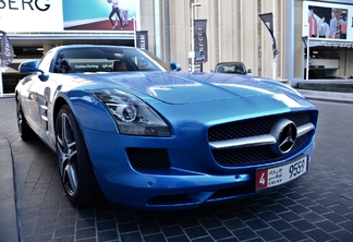 Mercedes-Benz SLS AMG