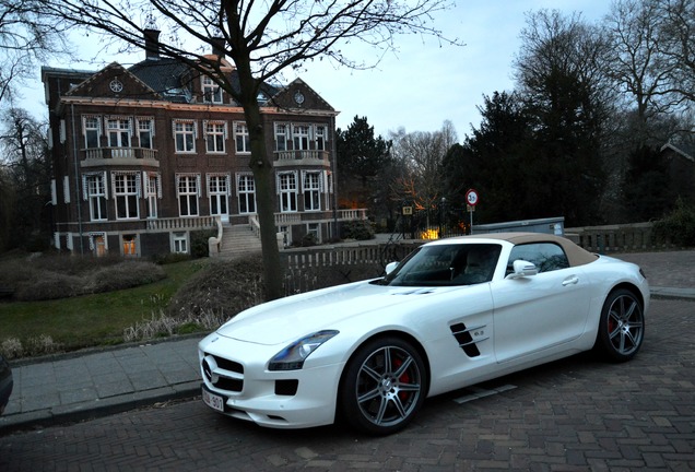 Mercedes-Benz SLS AMG Roadster