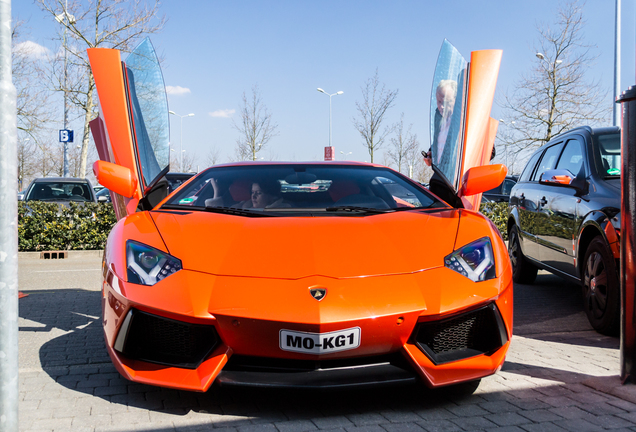 Lamborghini Aventador LP700-4