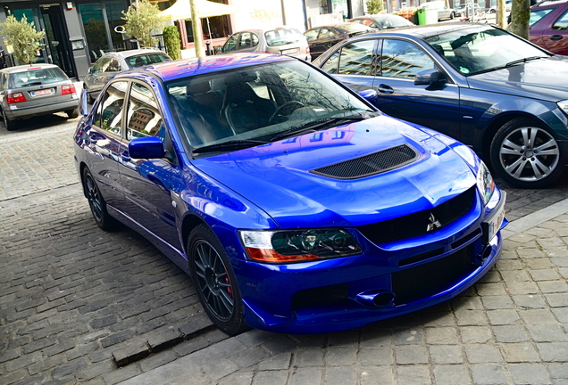 Mitsubishi Lancer Evolution IX FQ