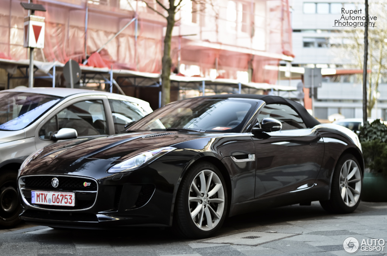 Jaguar F-TYPE S Convertible