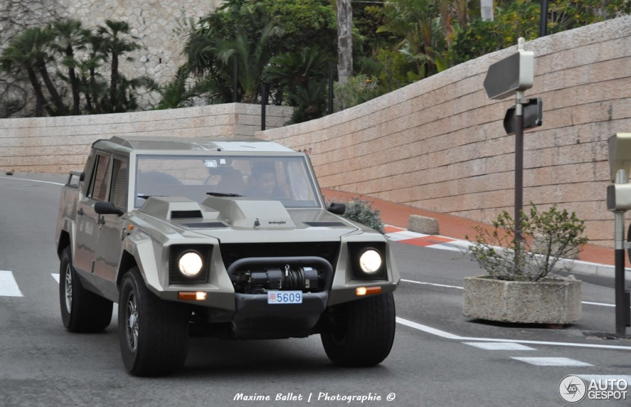 Lamborghini LM002