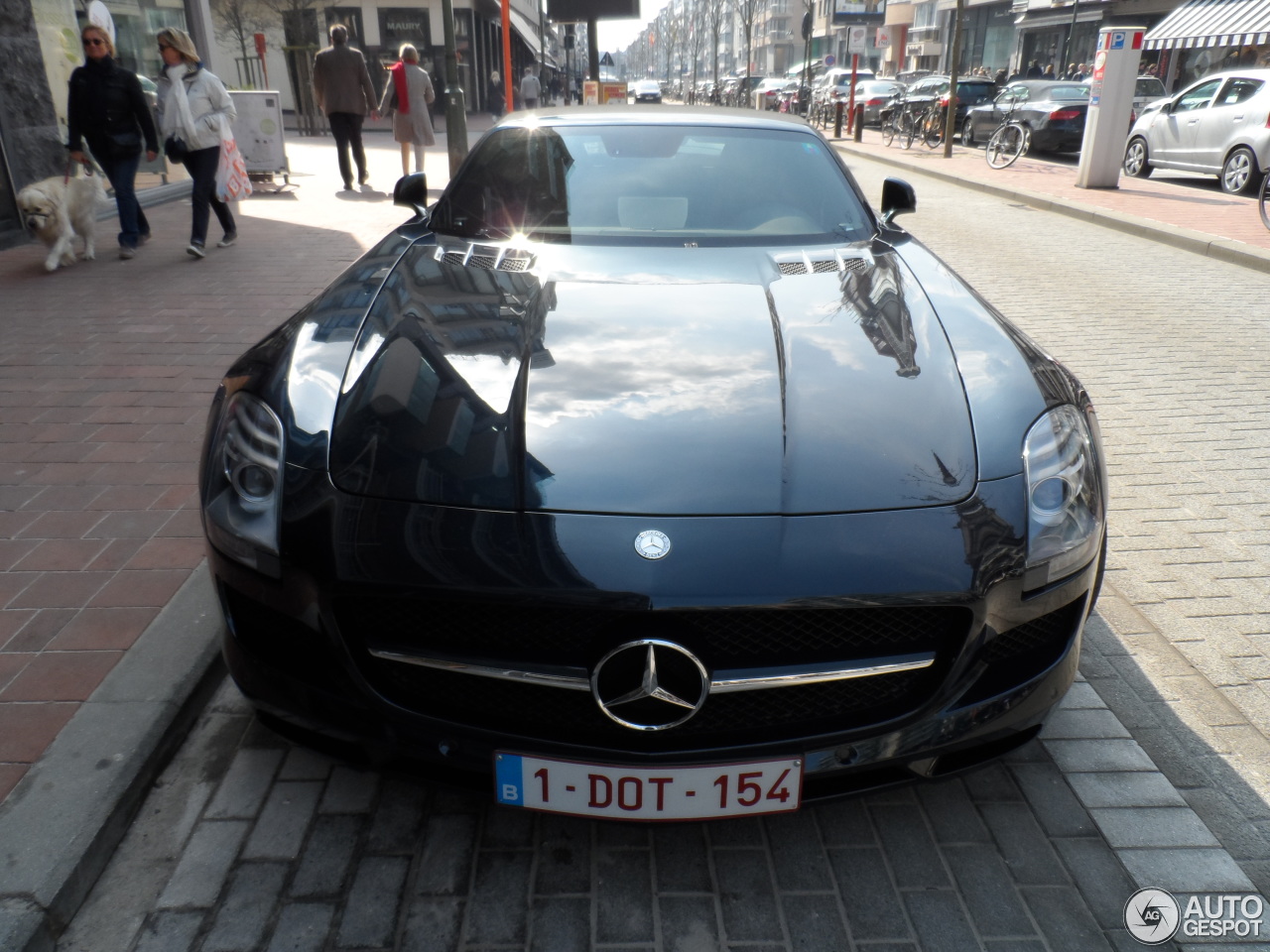 Mercedes-Benz SLS AMG Roadster