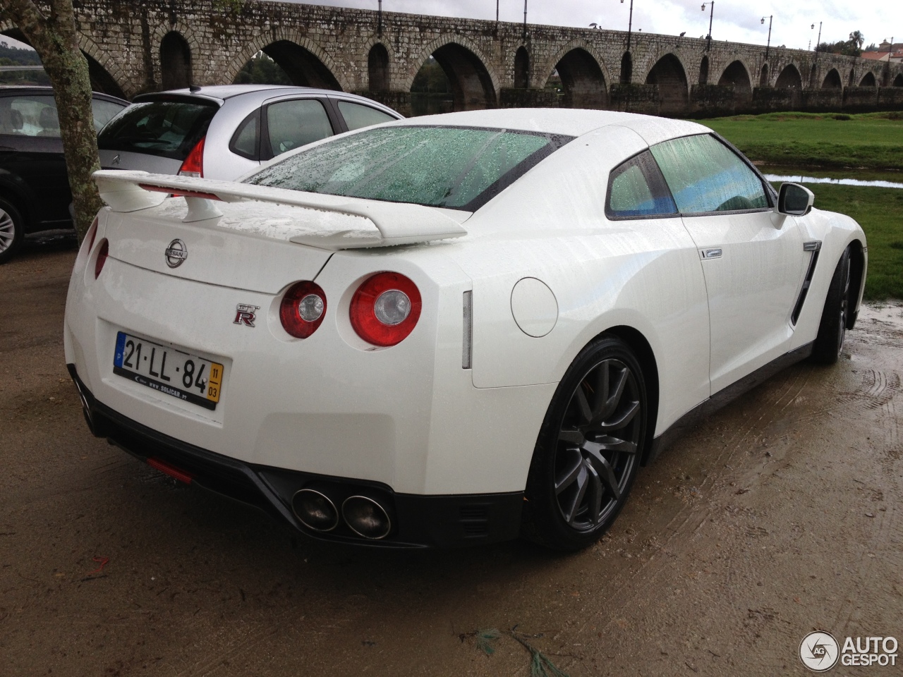 Nissan GT-R 2011