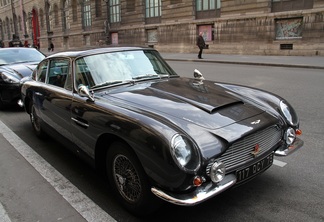 Aston Martin DB6 Vantage MKI