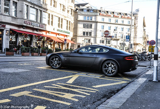 Aston Martin V8 Vantage